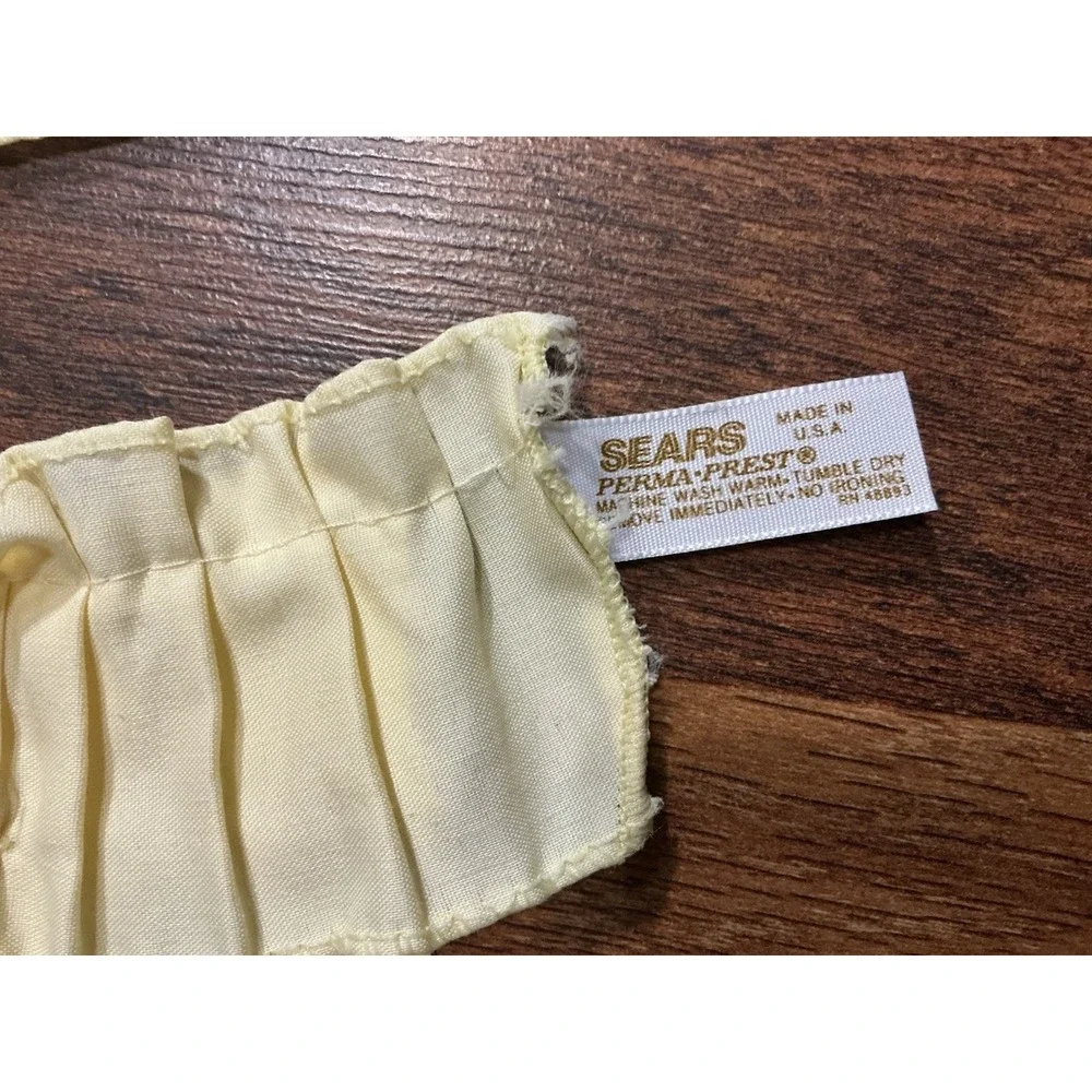 Pair Of SEARS Country Farmhouse Light Yellow Ruffled Cafe Curtain Panels 41 X 23